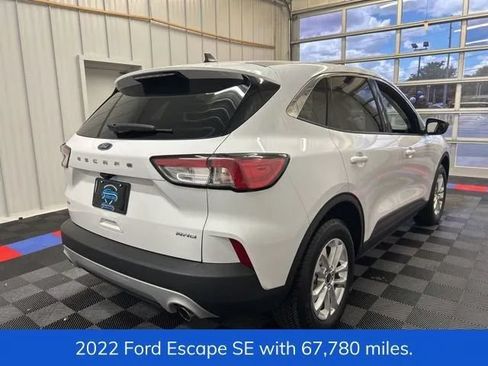 Used 2022 Ford Escape SE AWD/4WD image 3