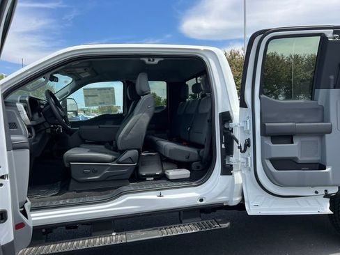 New 2026 Ford F250 XLT w/ 360-Degree Camera Package AWD/4WD image 7