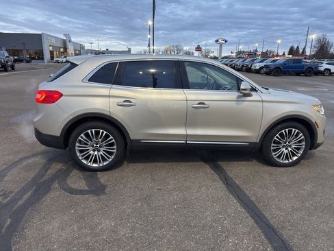 Used 2017 Lincoln MKX Reserve image 9