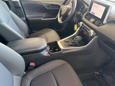 Certified 2024 Toyota RAV4 LE AWD/4WD image 22