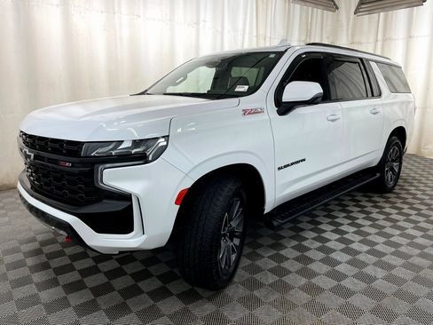 Certified 2024 Chevrolet Suburban Z71 w/ Luxury Package image 25