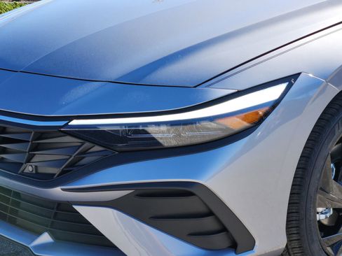 New 2026 Hyundai Elantra Sport image 6