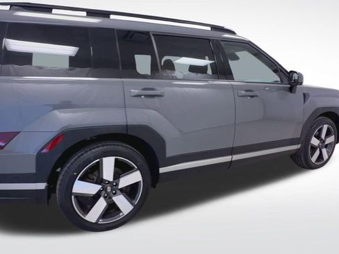 Used 2025 Hyundai Santa Fe Limited image 8