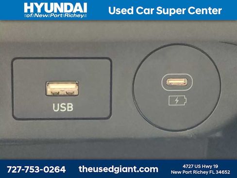 Used 2025 Hyundai Elantra SE FWD image 21