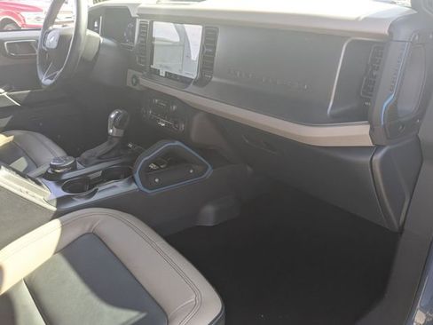 Certified 2024 Ford Bronco Wildtrak image 27