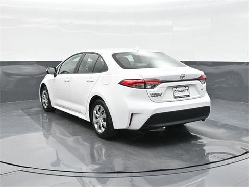 Certified 2026 Toyota Corolla LE image 8