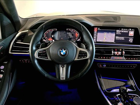 Used 2021 BMW X7 xDrive40i w/ M Sport Package AWD/4WD image 16