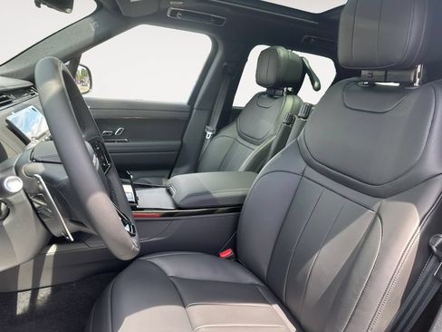 New 2026 Land Rover Range Rover Sport Dynamic SE AWD/4WD image 9