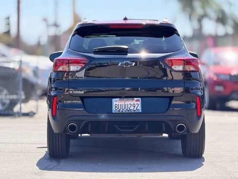 Used 2021 Chevrolet TrailBlazer RS w/ Sun and Liftgate Package FWD image 13