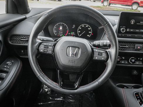Used 2025 Honda HR-V Sport image 18