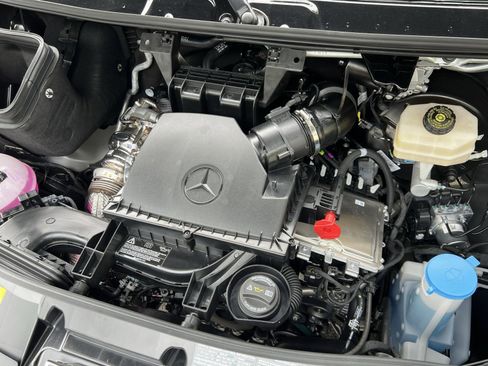 New 2025 Mercedes-Benz Sprinter 2500 image 28