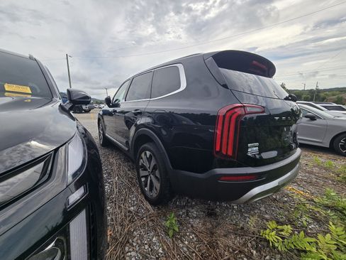 Used 2020 Kia Telluride EX w/ EX Premium Package AWD/4WD image 2