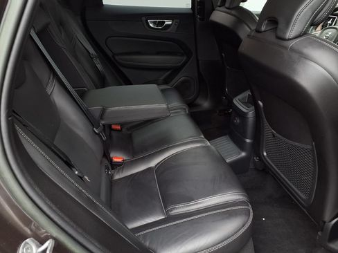 Used 2023 Volvo XC60 T8 Ultimate AWD/4WD image 22