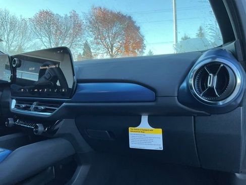 New 2026 Chevrolet Equinox EV LT image 17