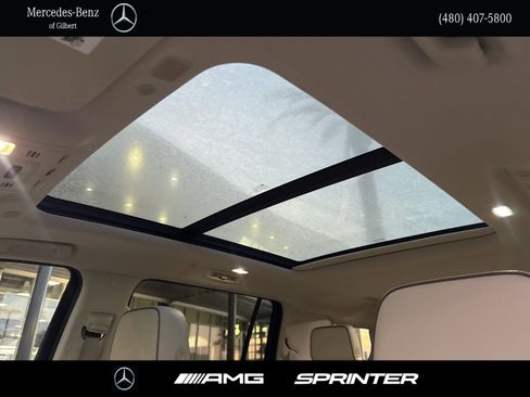 Used 2021 GMC Yukon XL Denali w/ Denali Premium Package image 18