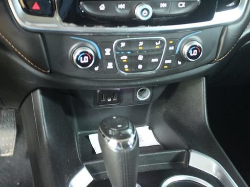 Used 2020 Chevrolet Traverse LT AWD/4WD image 20