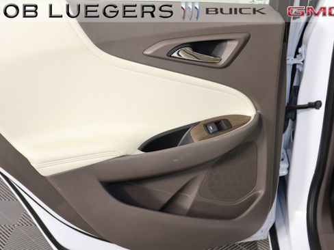 Certified 2024 Chevrolet Malibu LT image 12