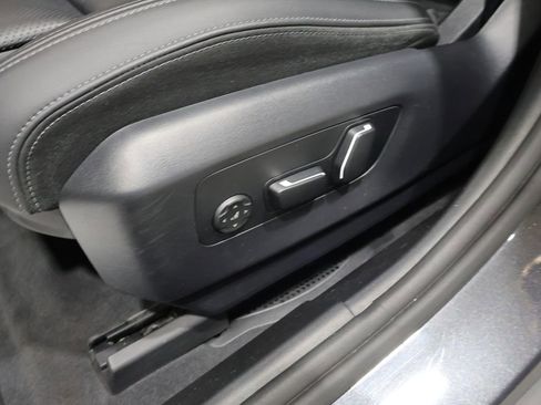 Used 2024 BMW 530i xDrive AWD/4WD image 13