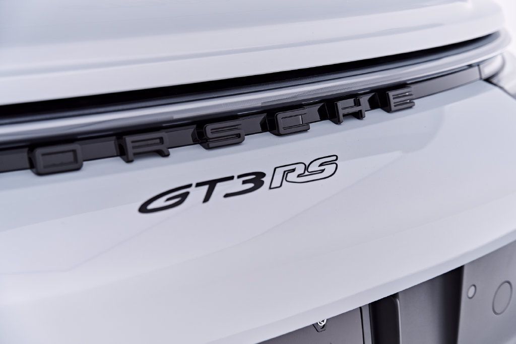 Used 2025 Porsche 911 GT3 RS RWD image 28