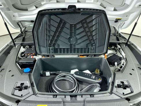 Certified 2022 Audi e-tron Premium Plus w/ Premium Plus Package image 27