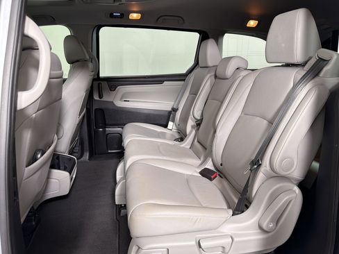 Used 2020 Honda Odyssey Elite image 12