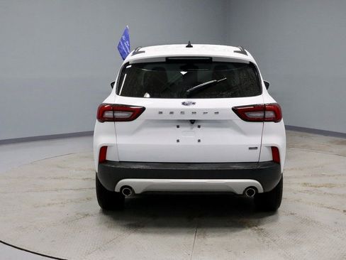 Certified 2023 Ford Escape SE image 11