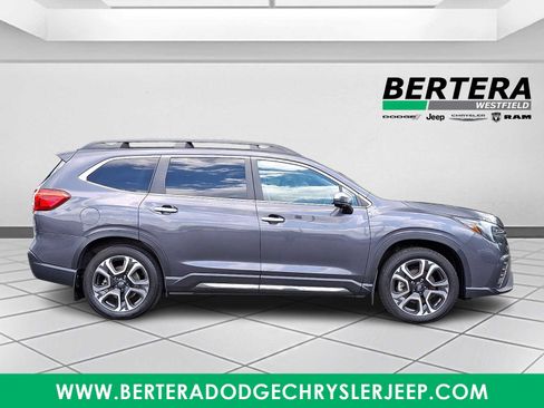 Used 2023 Subaru Ascent Touring AWD/4WD image 7