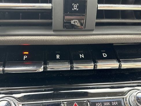 Used 2022 Lincoln Corsair AWD w/ Premium Package image 15