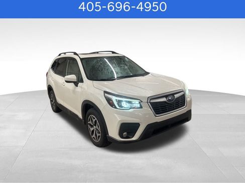 Used 2021 Subaru Forester Premium image 2