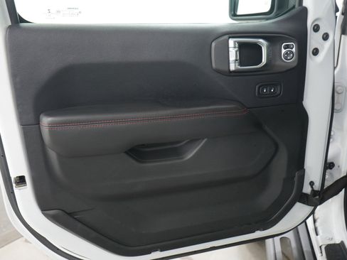 Used 2018 Jeep Wrangler Unlimited Rubicon image 20