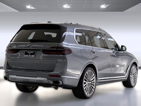 Used 2023 BMW X7 xDrive40i w/ Premium Package image 8