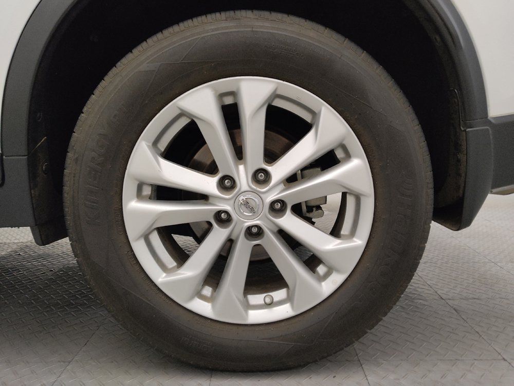 Used 2016 Nissan Rogue SV w/ SV Premium Package AWD/4WD image 31