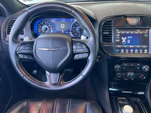 Used 2019 Chrysler 300 S RWD image 11