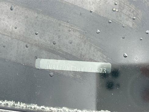 Used 2017 Nissan Rogue SL image 36