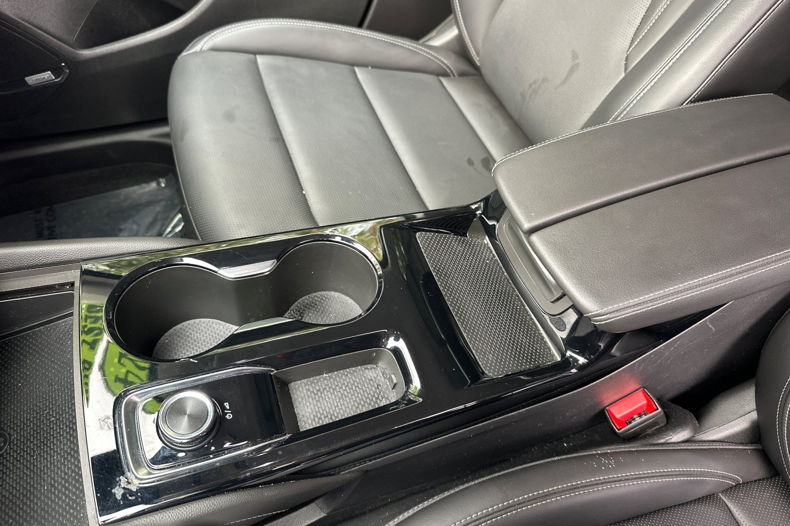 Used 2024 Buick Envision Preferred AWD/4WD image 33