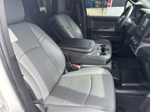 Used 2024 RAM 3500 Tradesman w/ Chrome Appearance Group image 26