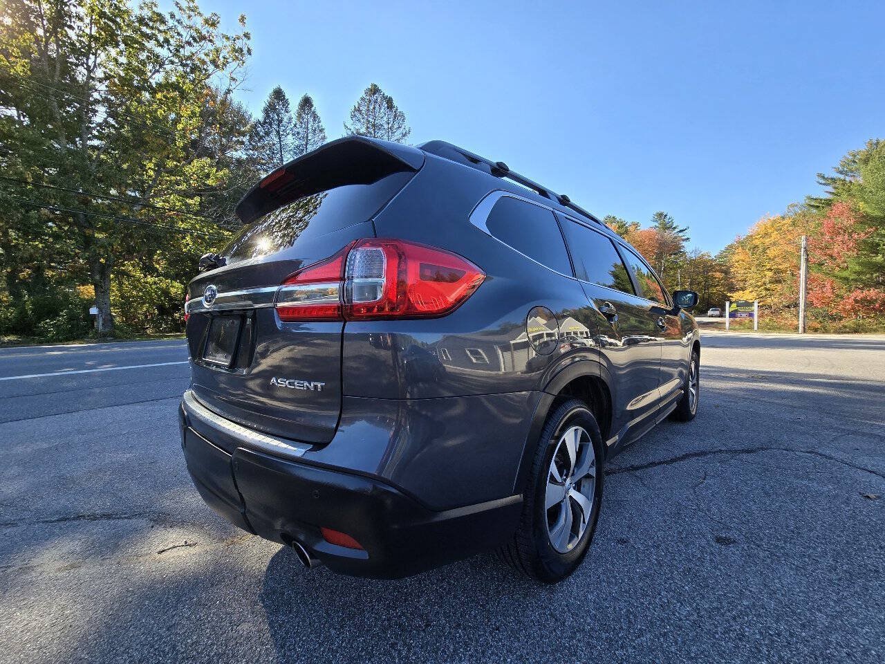 Used 2019 Subaru Ascent Premium AWD/4WD image 10