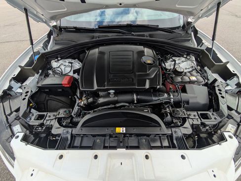 Used 2026 Jaguar F-PACE R-Dynamic S image 31