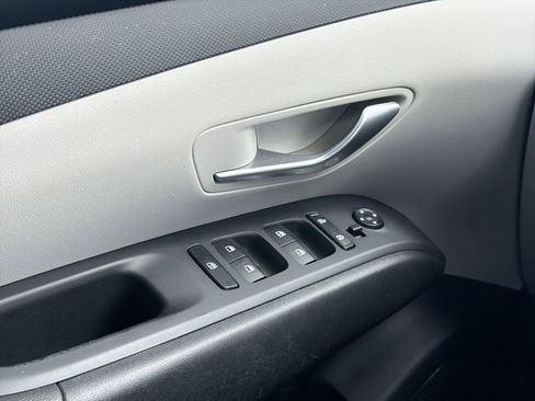 Used 2024 Hyundai Tucson SEL FWD image 17