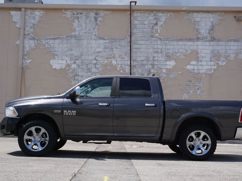 Used 2014 RAM 1500 Laramie w/ Convenience Group AWD/4WD image 8