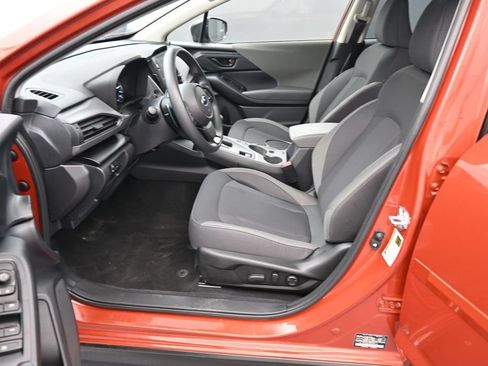 Used 2025 Subaru Crosstrek 2.5i Premium AWD/4WD image 17