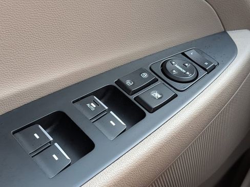 Used 2019 Hyundai Tucson Ultimate w/ Cargo Package image 27