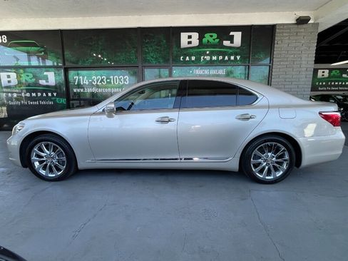 Used 2011 Lexus LS 460 image 4