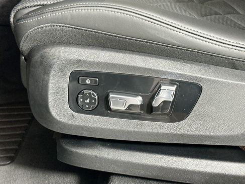 Certified 2026 BMW X7 xDrive40i w/ M Sport Package image 14