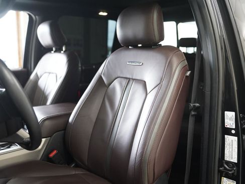 Used 2015 Ford F150 Platinum w/ Equipment Group 701A Luxury image 24