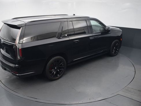 Used 2023 Cadillac Escalade ESV Sport w/ LPO, ONYX Package AWD/4WD image 46