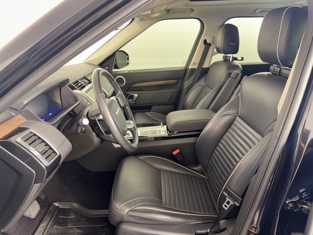 Used 2019 Land Rover Discovery HSE AWD/4WD image 5