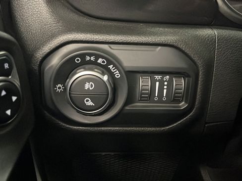 Used 2021 Jeep Gladiator Sport AWD/4WD image 30
