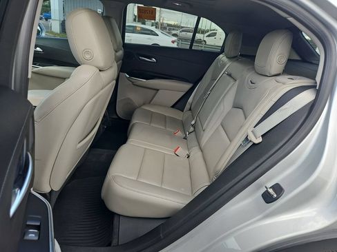 Used 2019 Cadillac XT4 Premium Luxury w/ Enhanced Visibility Package FWD image 4
