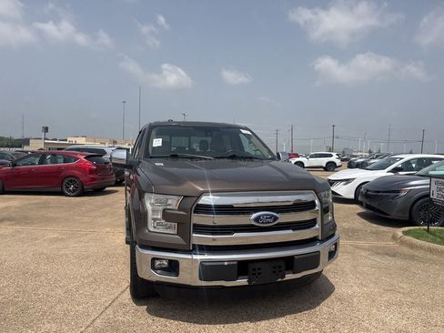 Used 2015 Ford F150 Lariat w/ Equipment Group 502A Luxury RWD image 3